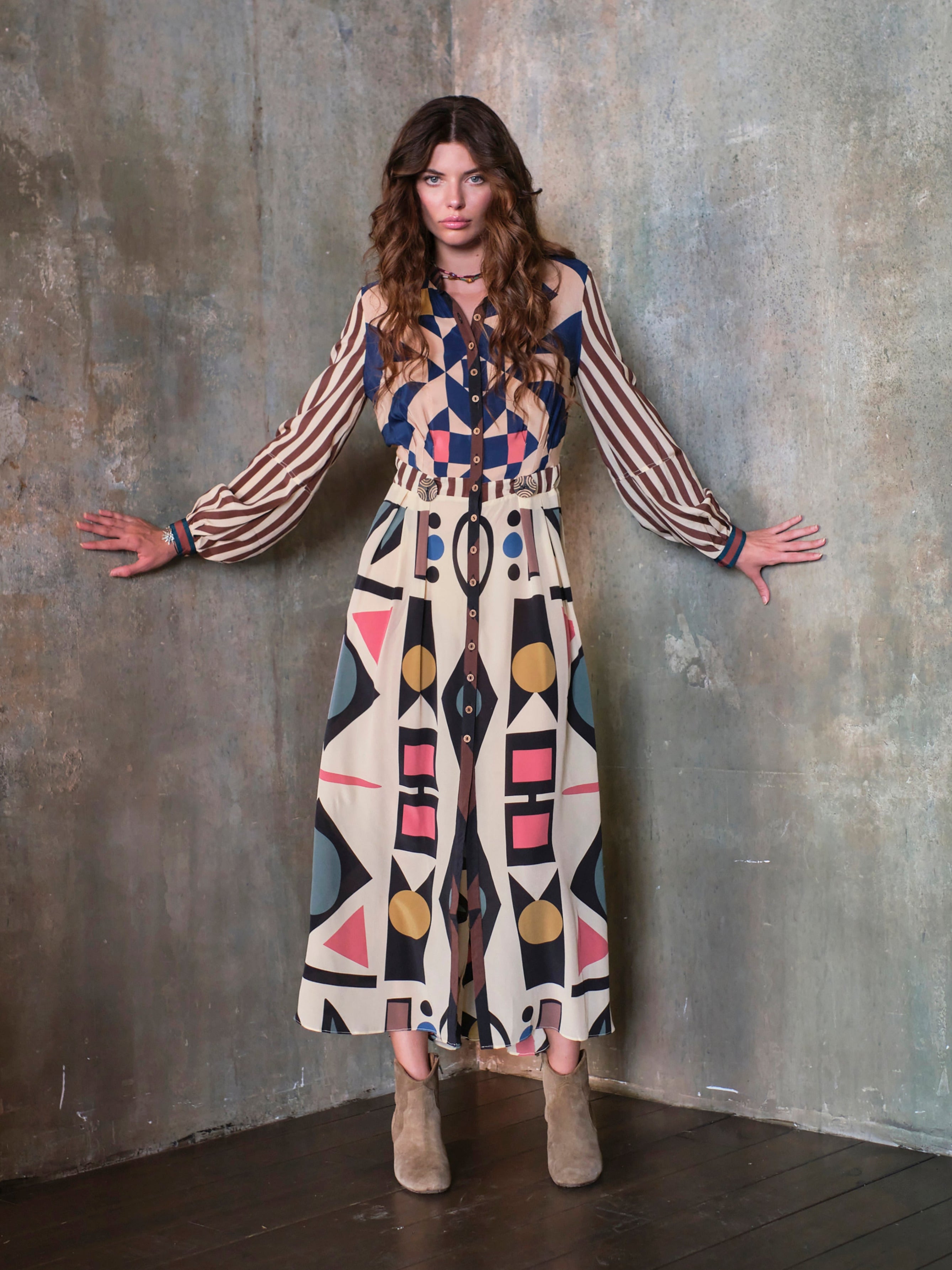 DESERT DRESS LIGHTHOUSE