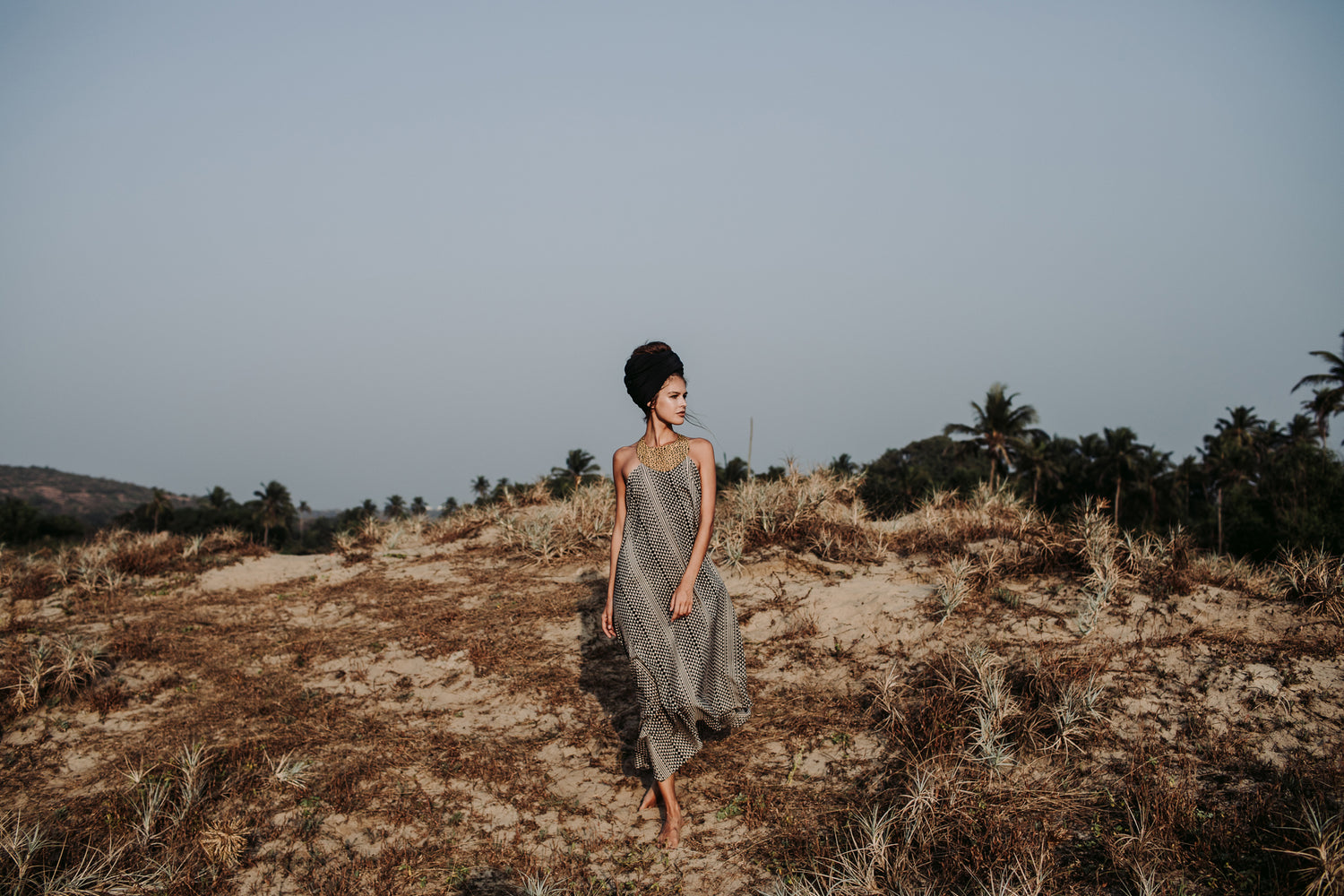 Saba dress in Black and White